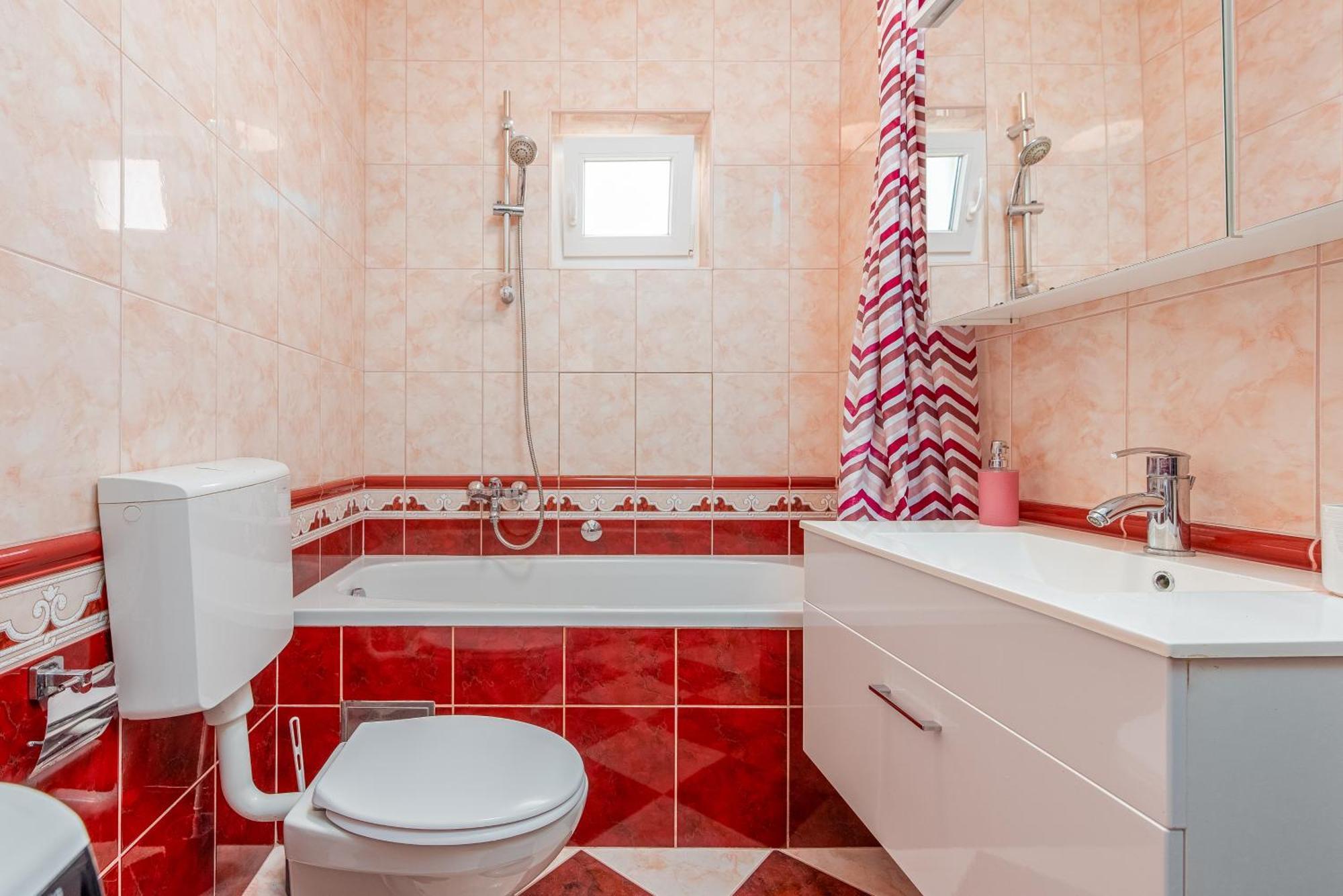 Floyd Apartment Бибине Екстериор снимка