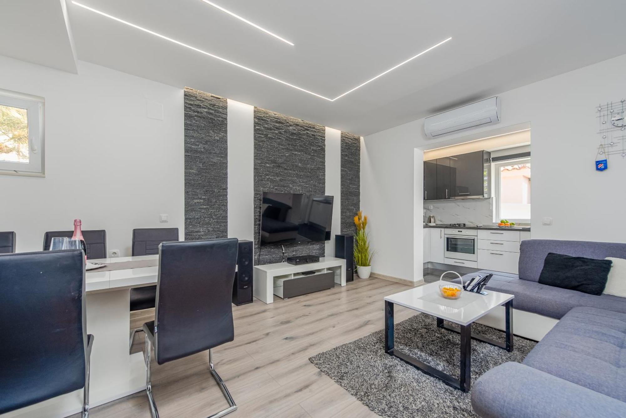 Floyd Apartment Бибине Екстериор снимка